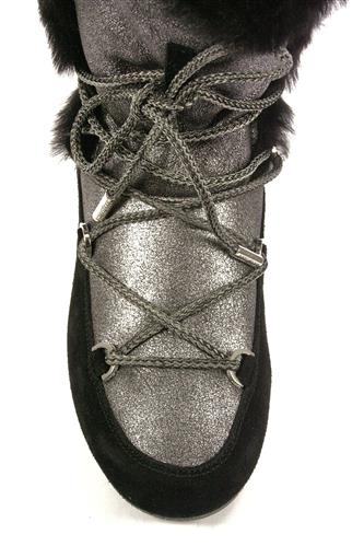 Moon boots far clearance side