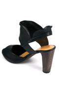 Zinlaa Black Leather